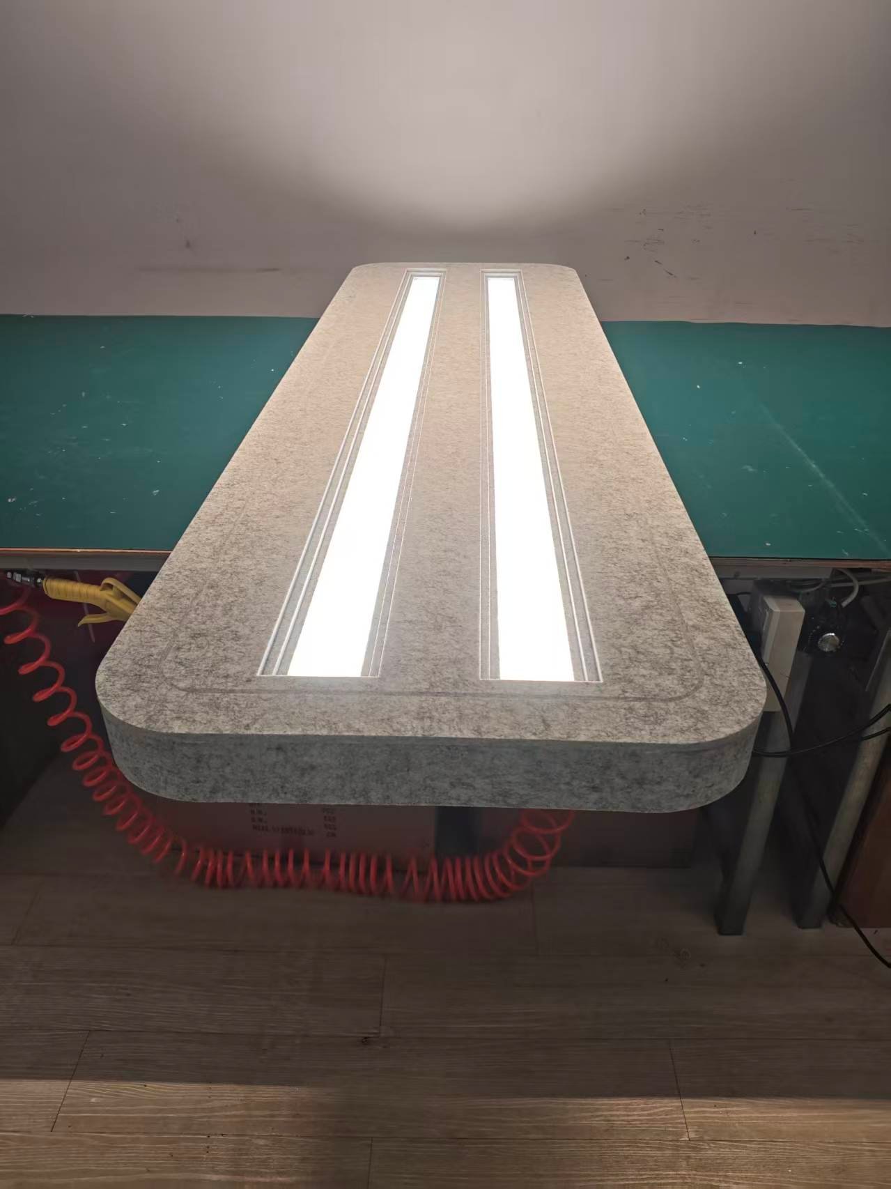 Acoustic panel sample with two illuminated diffused light strips